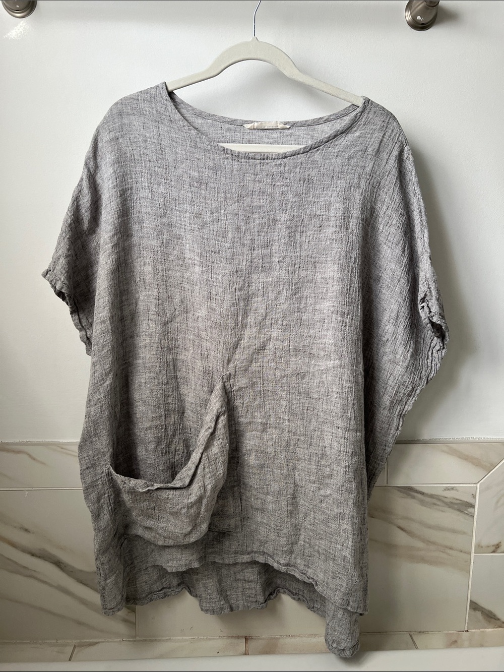 Elizabeth Suzann Lightweight Linen Tunic in Heather Gray